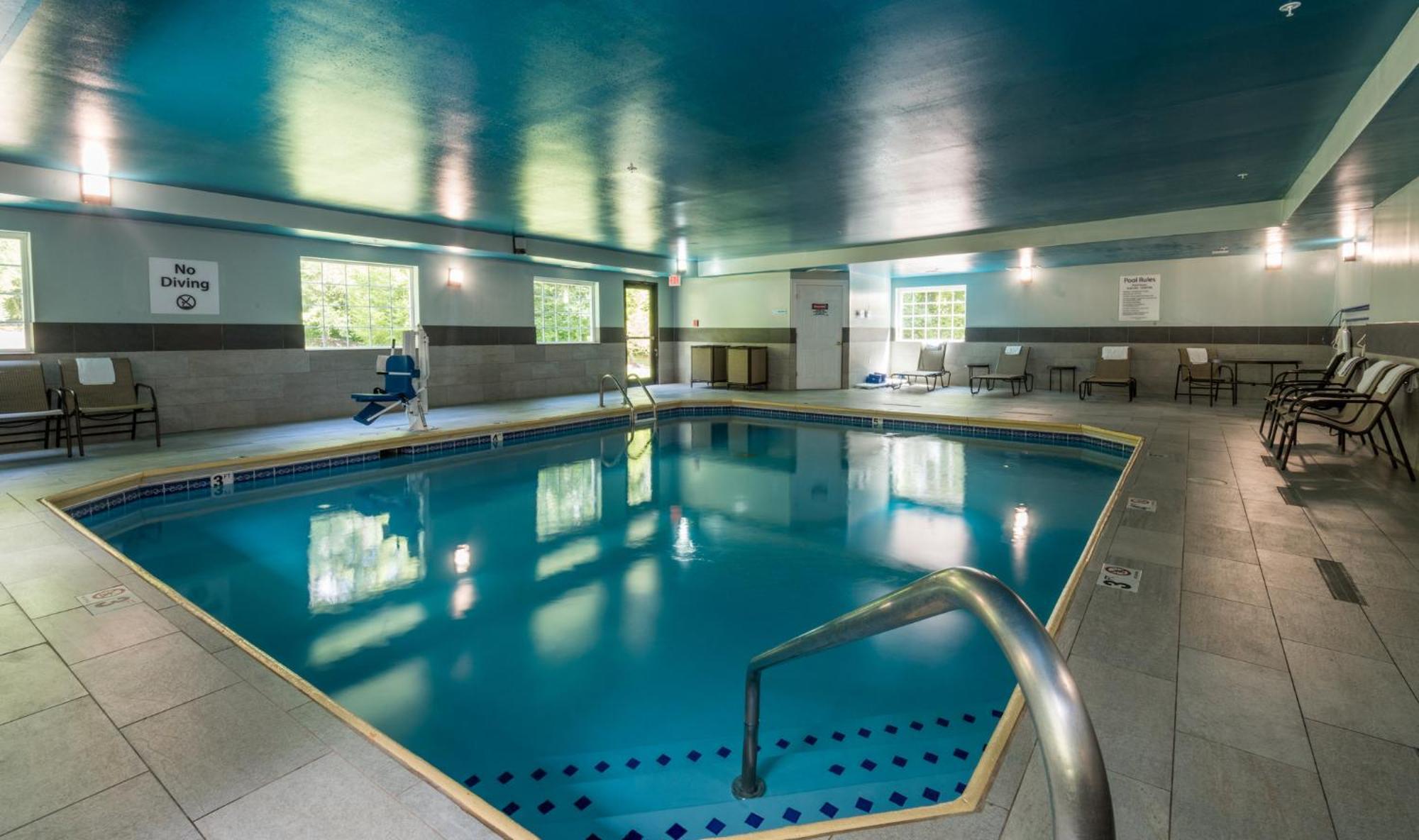 Holiday Inn Express & Suites Carmel North - Westfield By Ihg Esterno foto