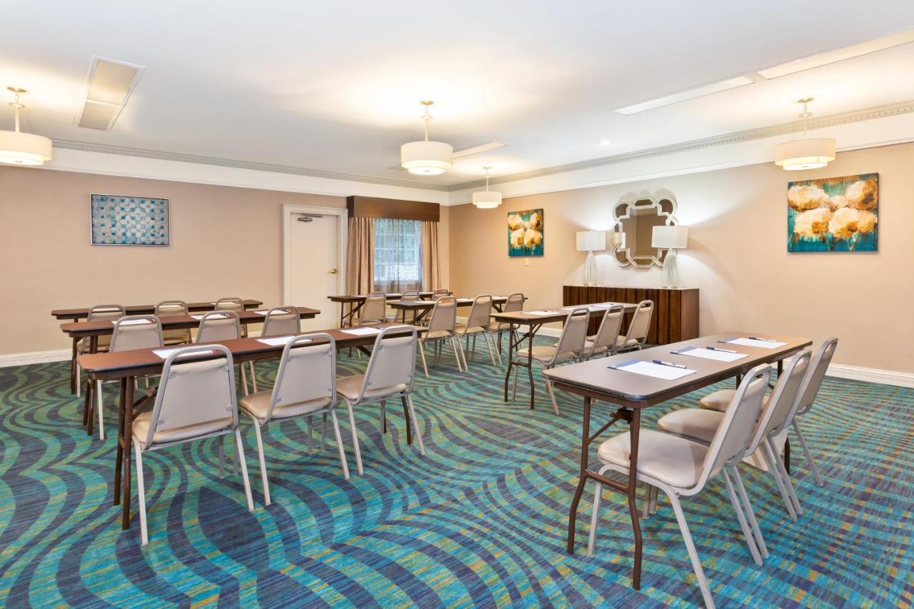 Holiday Inn Express & Suites Carmel North - Westfield By Ihg Esterno foto
